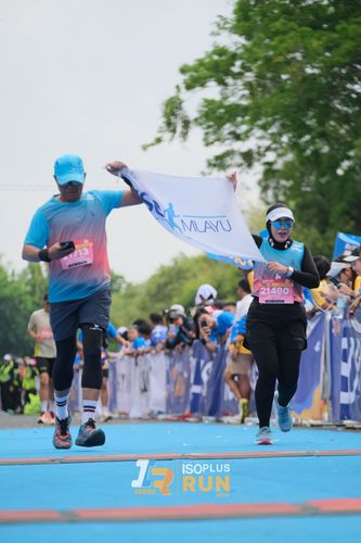 Race photo from Isoplus Run 2024 Surabaya