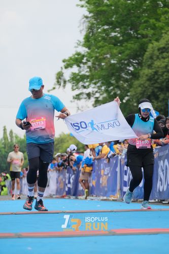 Race photo from Isoplus Run 2024 Surabaya