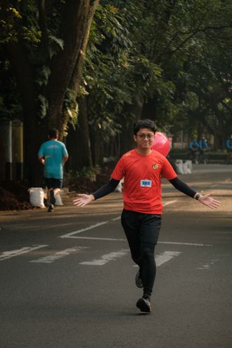 Race photo from Running 5 K