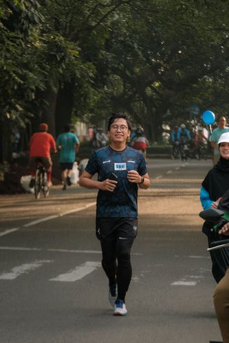 Race photo from Running 5 K