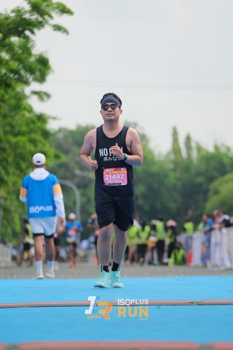 Race photo from Isoplus Run 2024 Surabaya
