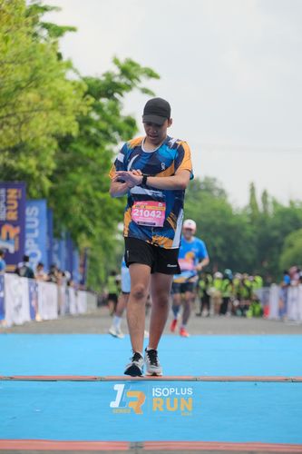Race photo from Isoplus Run 2024 Surabaya