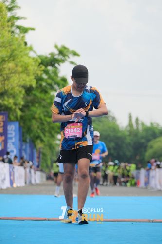 Race photo from Isoplus Run 2024 Surabaya