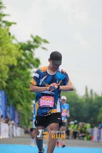 Race photo from Isoplus Run 2024 Surabaya