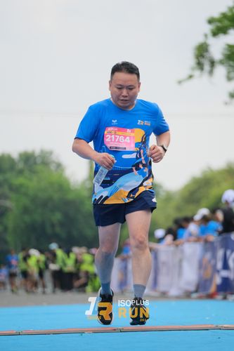 Race photo from Isoplus Run 2024 Surabaya