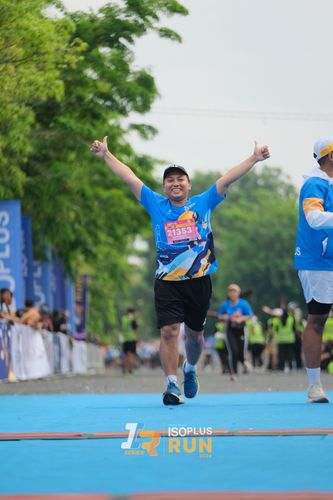 Race photo from Isoplus Run 2024 Surabaya