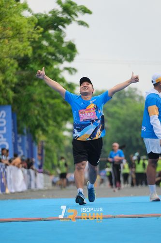 Race photo from Isoplus Run 2024 Surabaya
