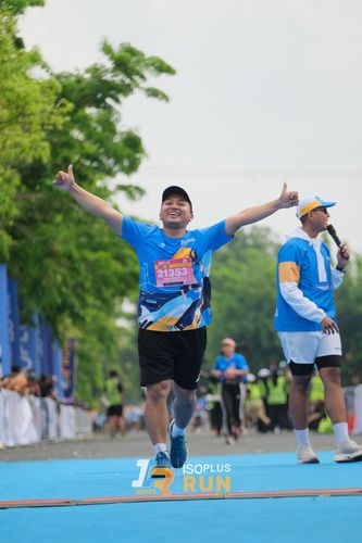 Race photo from Isoplus Run 2024 Surabaya