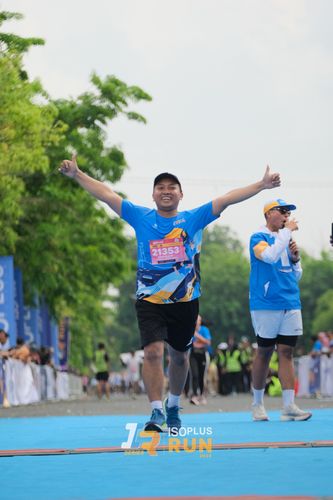 Race photo from Isoplus Run 2024 Surabaya