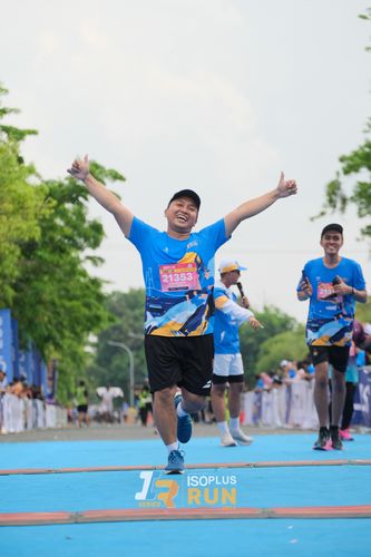 Race photo from Isoplus Run 2024 Surabaya