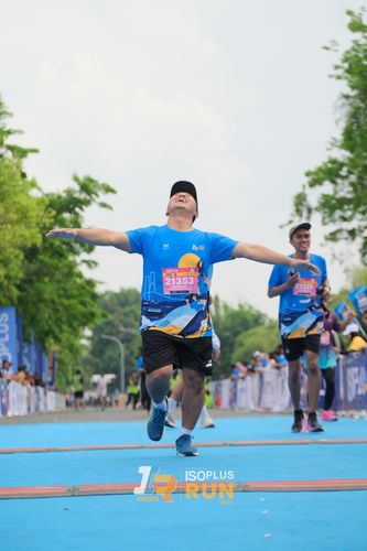 Race photo from Isoplus Run 2024 Surabaya