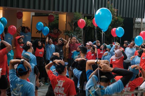 Race photo from Happy One Decade Unpad Runner