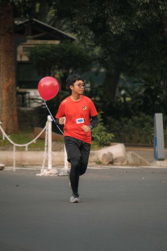 Race photo from Running 5 K