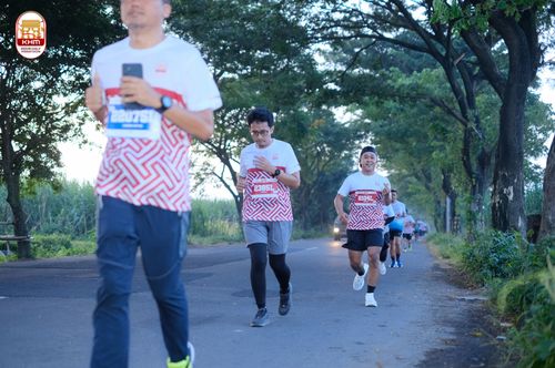 Race photo from Kediri Half Marathon 2024