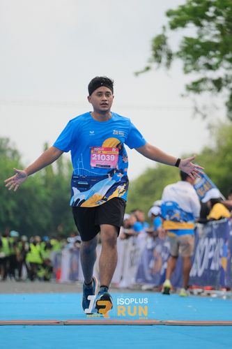 Race photo from Isoplus Run 2024 Surabaya