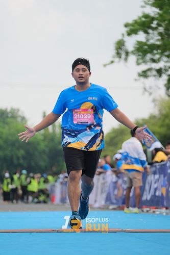 Race photo from Isoplus Run 2024 Surabaya