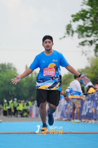 Race photo from Isoplus Run 2024 Surabaya
