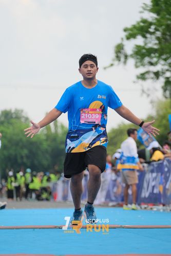 Race photo from Isoplus Run 2024 Surabaya