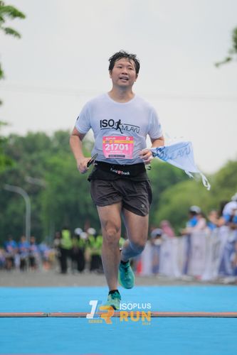 Race photo from Isoplus Run 2024 Surabaya