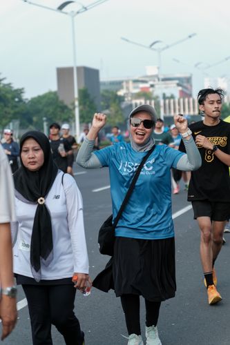 Race photo from NU SKIN RUNNING CLUB