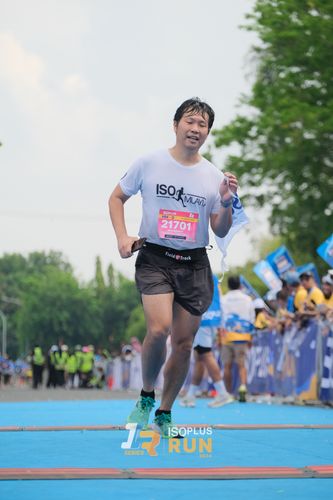 Race photo from Isoplus Run 2024 Surabaya