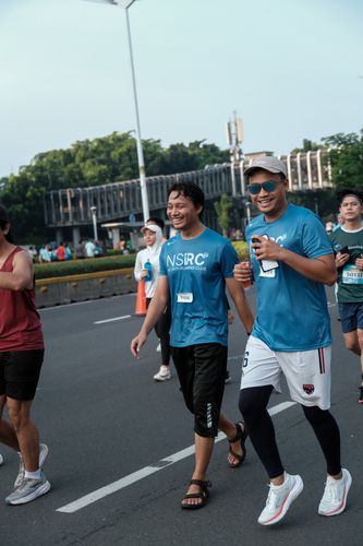 Race photo from NU SKIN RUNNING CLUB