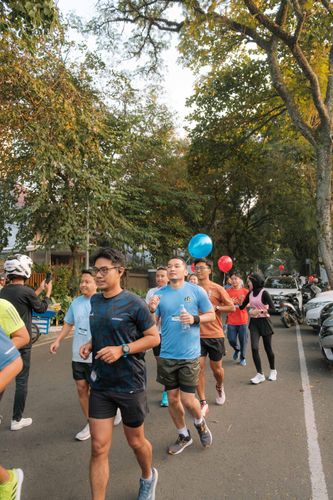 Race photo from Happy One Decade Unpad Runner