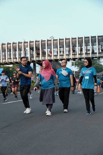 Race photo from NU SKIN RUNNING CLUB