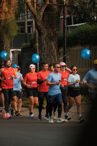 Race photo from Happy One Decade Unpad Runner