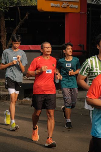Race photo from Running 5 K