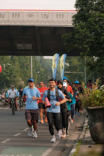 Race photo from Running 5 K
