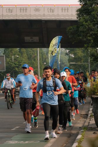 Race photo from Running 5 K