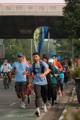 Race photo from Running 5 K