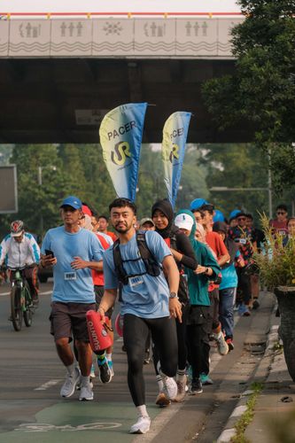 Race photo from Running 5 K