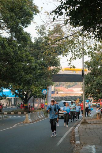 Race photo from Happy One Decade Unpad Runner