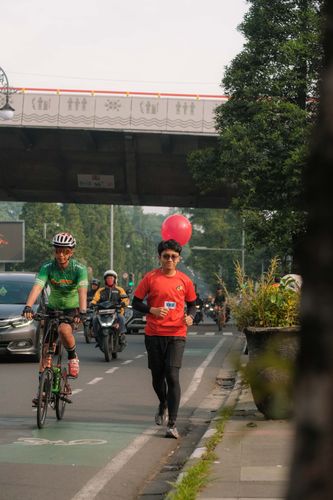 Race photo from Running 5 K
