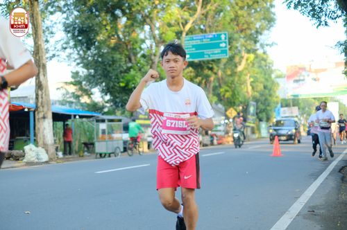 Race photo from Kediri Half Marathon 2024