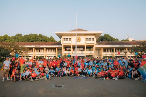 Race photo from Happy One Decade Unpad Runner
