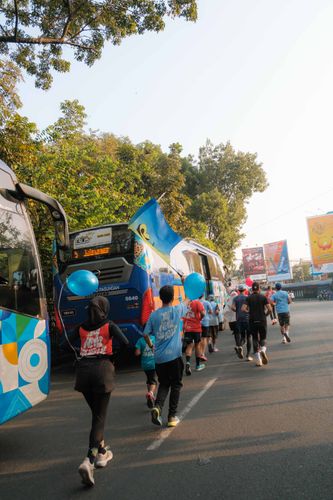 Race photo from Happy One Decade Unpad Runner