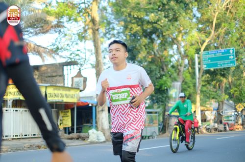 Race photo from Kediri Half Marathon 2024