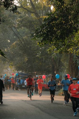 Race photo from Happy One Decade Unpad Runner