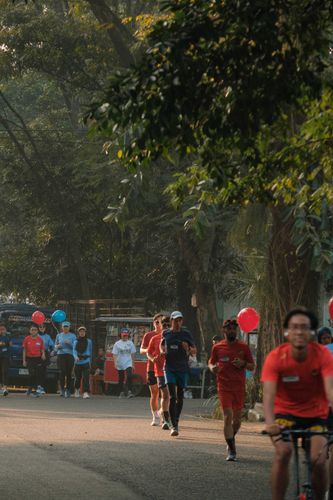 Race photo from Happy One Decade Unpad Runner