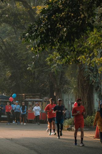 Race photo from Happy One Decade Unpad Runner