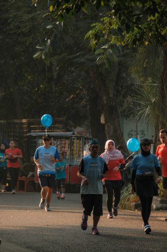 Race photo from Happy One Decade Unpad Runner