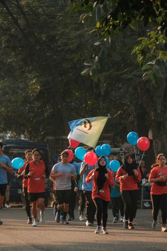Race photo from Happy One Decade Unpad Runner