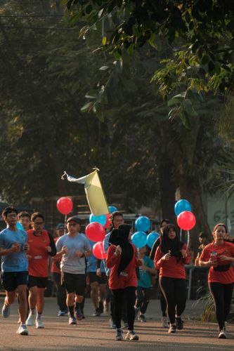 Race photo from Happy One Decade Unpad Runner