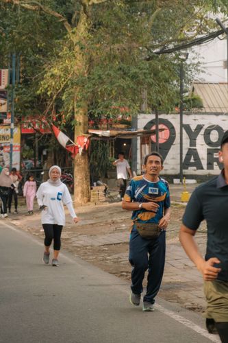 Race photo from Running 5 K