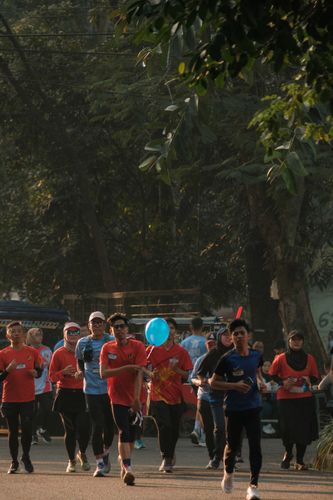 Race photo from Happy One Decade Unpad Runner