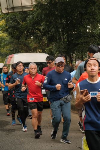 Race photo from Running 5 K