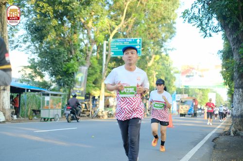 Race photo from Kediri Half Marathon 2024